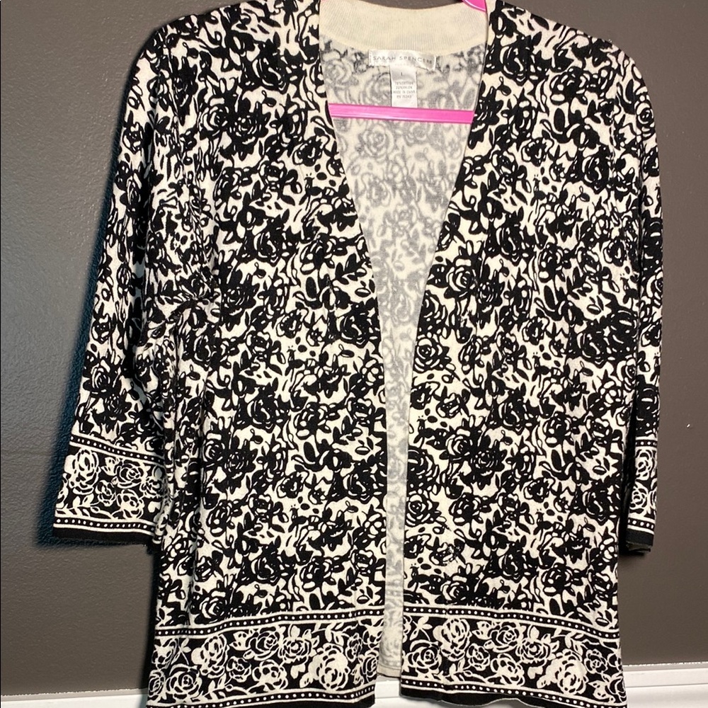 Sarah Spencer Black and White 3/4 Sleeve Floral Cardigan